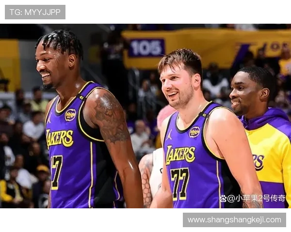 东契奇三双发威湖人狂胜奇才