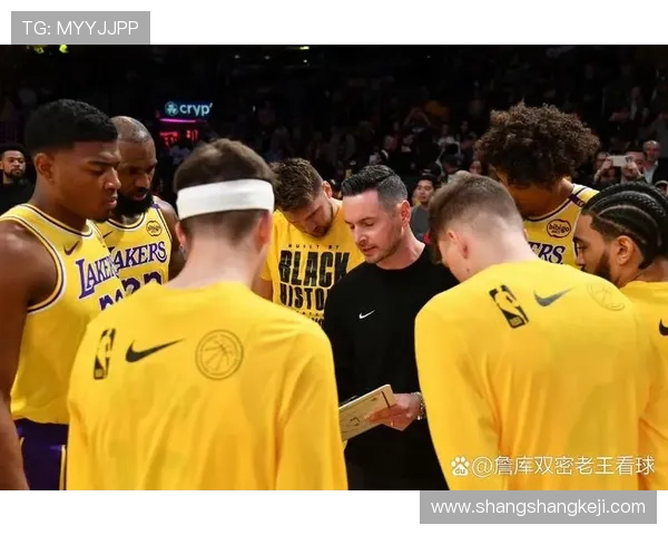 詹姆斯八村垒齐聚谈球队排名 詹姆斯八村垒齐聚谈球队排名